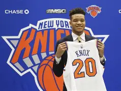 尼克斯队球迷热议主帅决策，意见纷纷的简单介绍